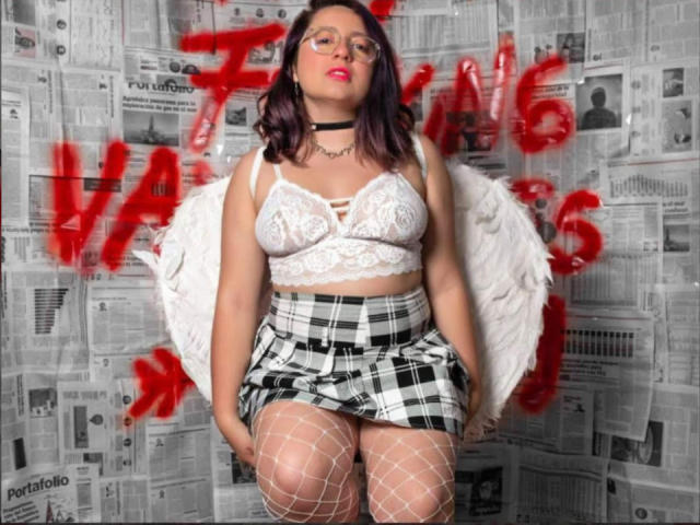 CristinaSmit - Live sex cam - 28126709