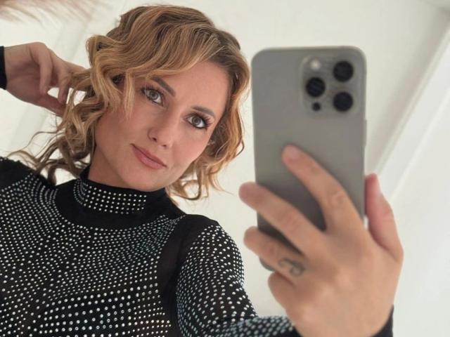 KylieFoxx-hot - Sexe cam en vivo - 28132589