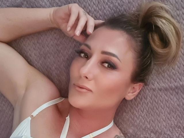 KylieFoxx-hot - Sexe cam en vivo - 28132610