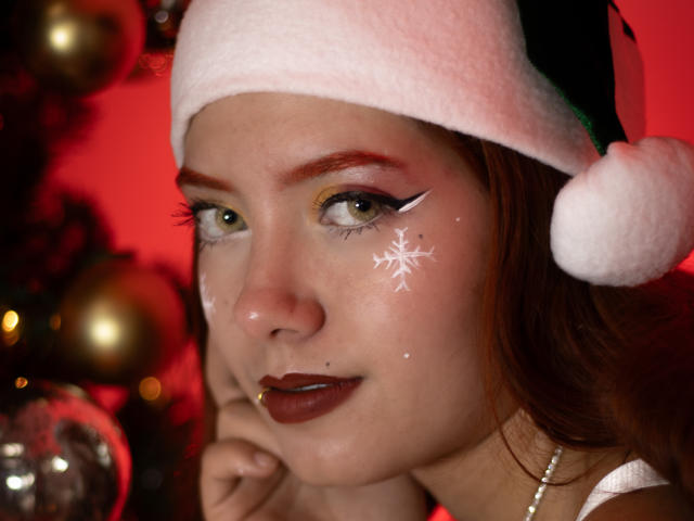 EmmaThomsonn - Live sex cam - 28133894