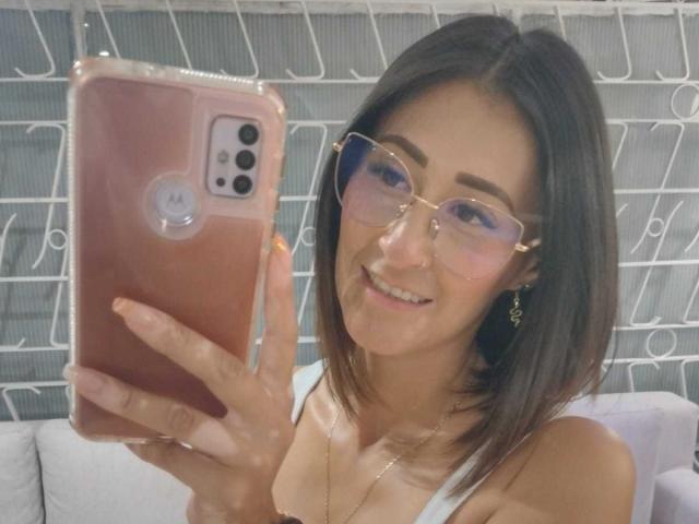 SharissWillian - Live sex cam - 28136825