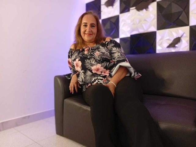 GeorgianaTaylor - Live sex cam - 28137629