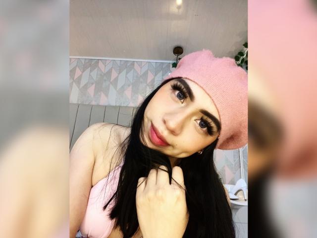 ZoeRedds - Live porn &amp; sex cam - 28144214