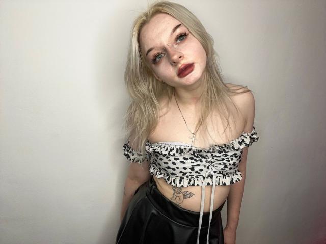 AlessaKiss-hot - Live porn &amp; sex cam - 28144385