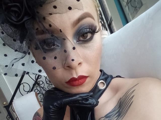 ChelseaMalory - Live Sex Cam - 28146041