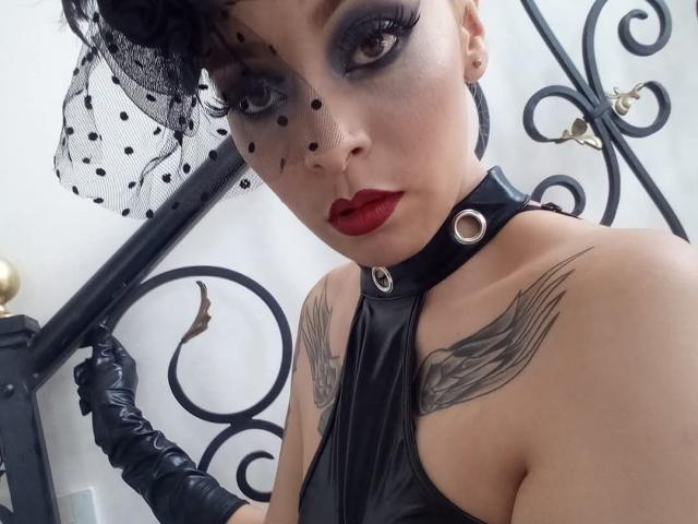 ChelseaMalory - Live Sex Cam - 28146095