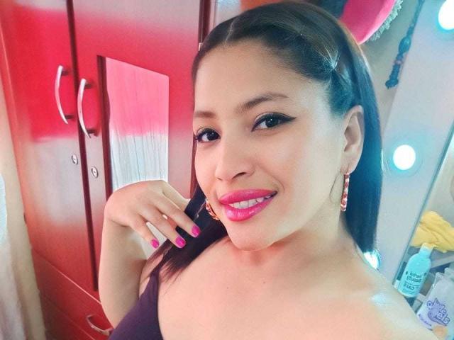 RoxaneMilf - Live sex cam - 28146470