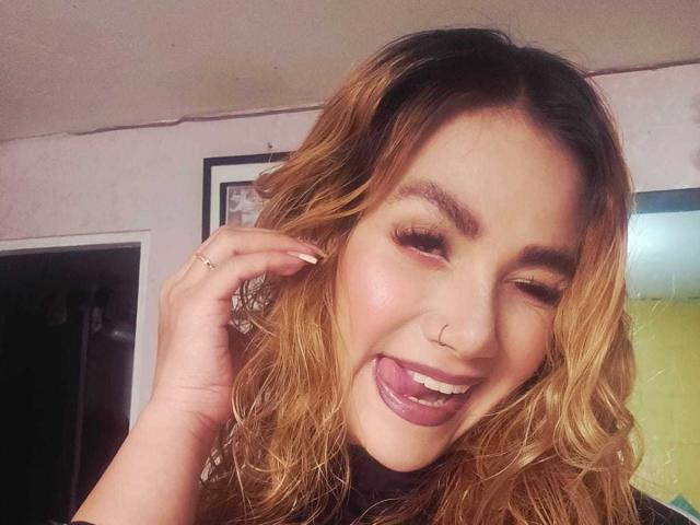 AzhunaStar - Live Sex Cam - 28148213