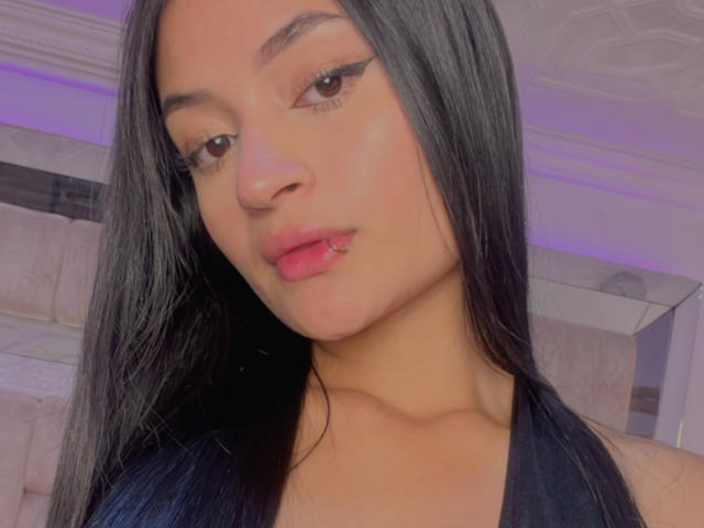 LizzyMarhall69 - Live porn &amp; sex cam - 28149581