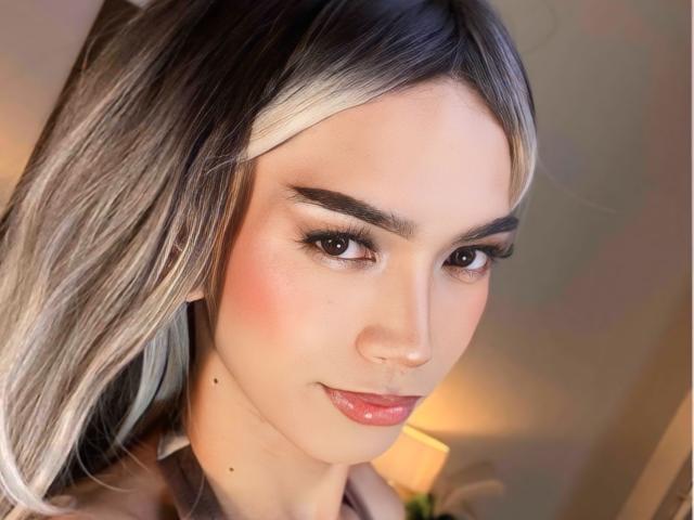 AmandaMooree - Live sex cam - 28151222