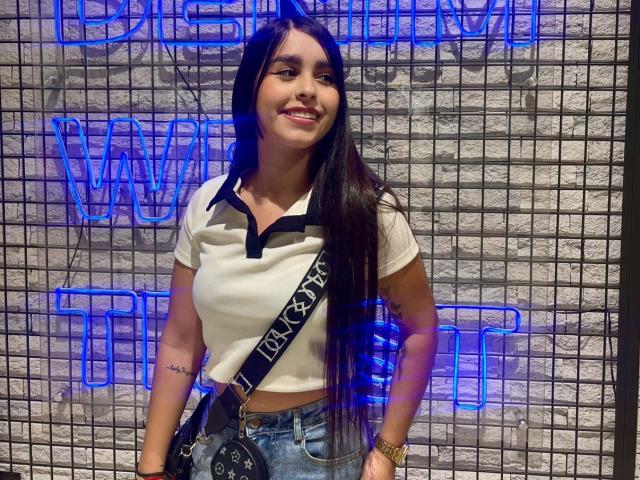 ZoeCastelli - Live porn &amp; sex cam - 28152536