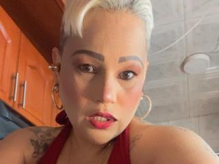 GianellaCox - Live porn &amp; sex cam - 28153205