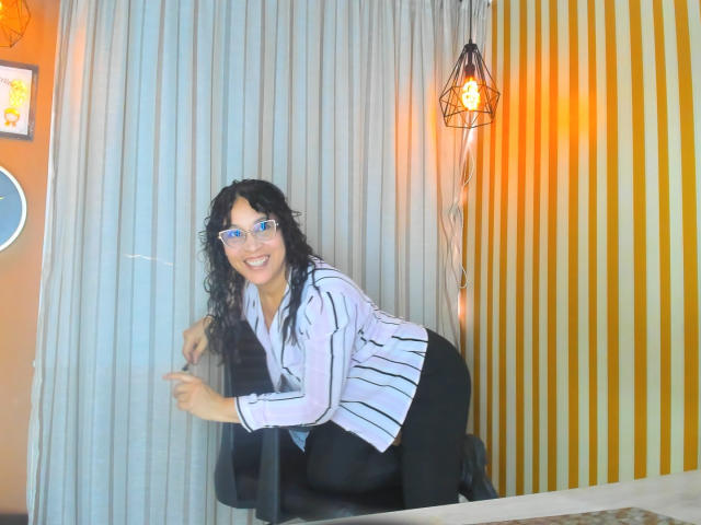 JenniZeller - Live porn &amp; sex cam - 28153382