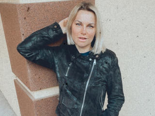 BelleLisaG - Live porn &amp; sex cam - 28160111