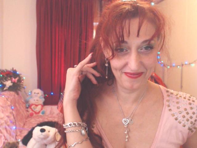 MaturexMissV - chat online hot with a redhead Hot lady over 35 