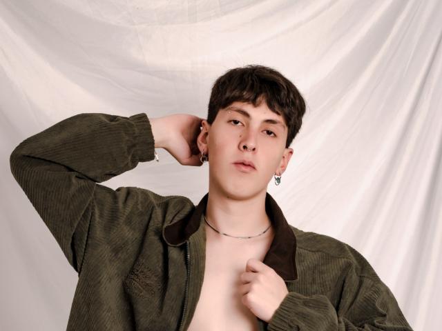 MilanStone - Live sex cam - 28166171