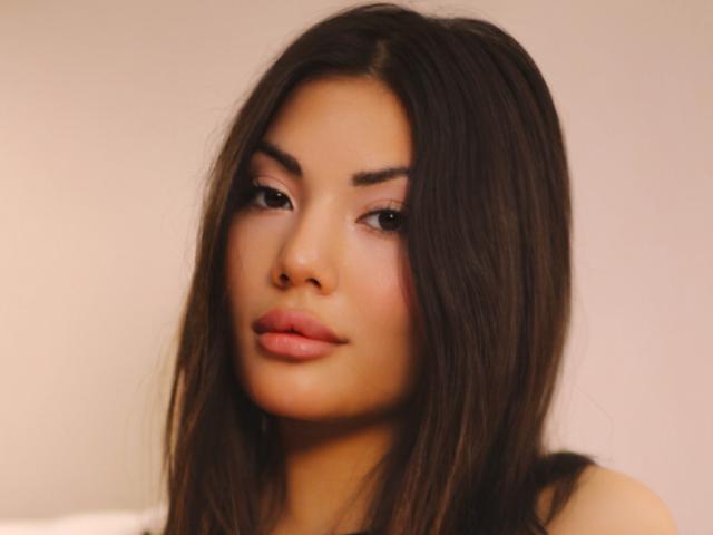 MonicaLuxe - Live sex cam - 28170905