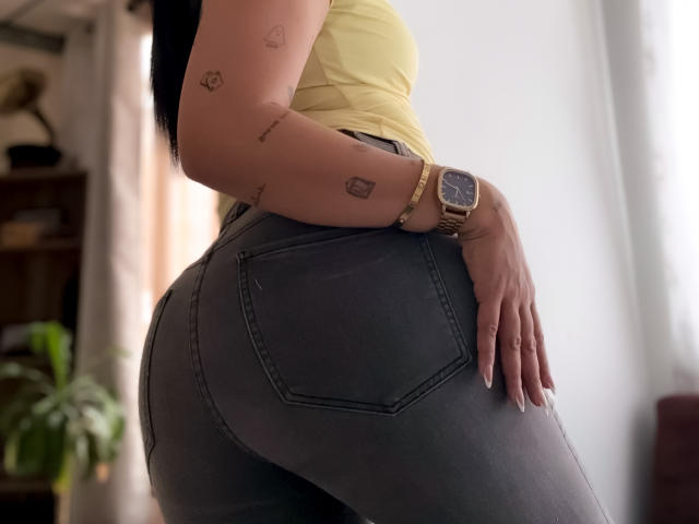 Mirandaa - Live sex cam - 28175786