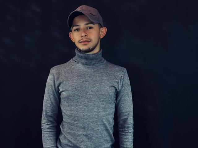 AlecAndrews - Live sex cam - 28178267