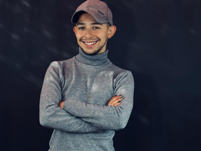 AlecAndrews - Live sex cam - 28178270