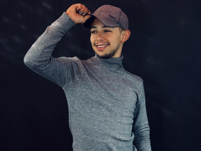 AlecAndrews - Sexe cam en vivo - 28178276