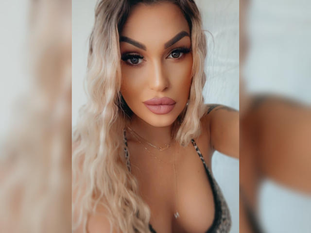 NicolSNaya - Live sexe cam - 28178765