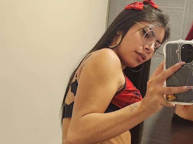 LeiaLaurent - Live sex cam - 28183409