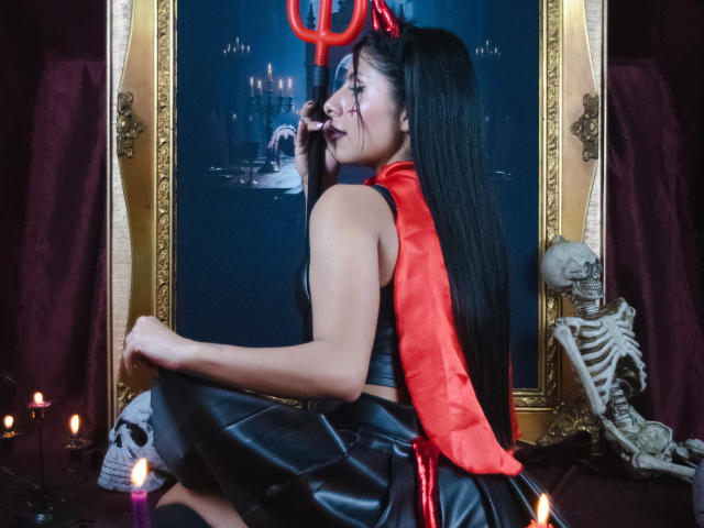 LeiaLaurent - Live porn &amp; sex cam - 28183904