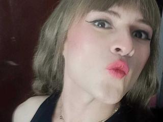 CattaSmithTs - Live porn &amp; sex cam - 28183961