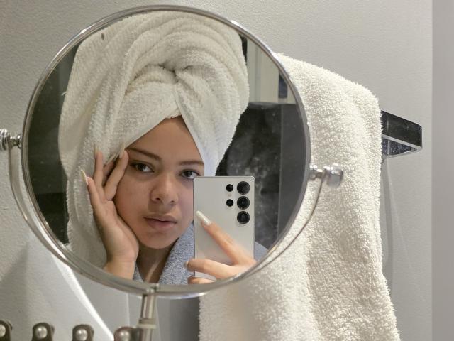 AlicePrice - Live sex cam - 28187645