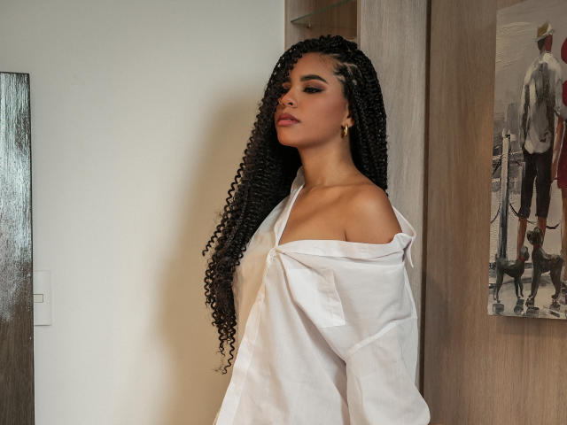 HornySweetEbony - Live sex cam - 28196987