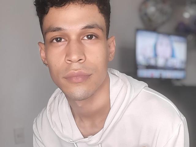 Santhiago69 - Sexe cam en vivo - 28198232