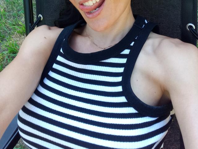 BellaJulls - Live sexe cam - 28199315