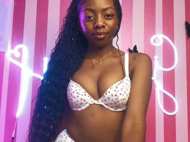 PapillonNoire - Live sex cam - 28200437