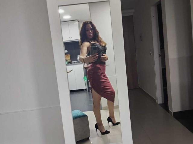 IssaMilfX - Live sex cam - 28201781