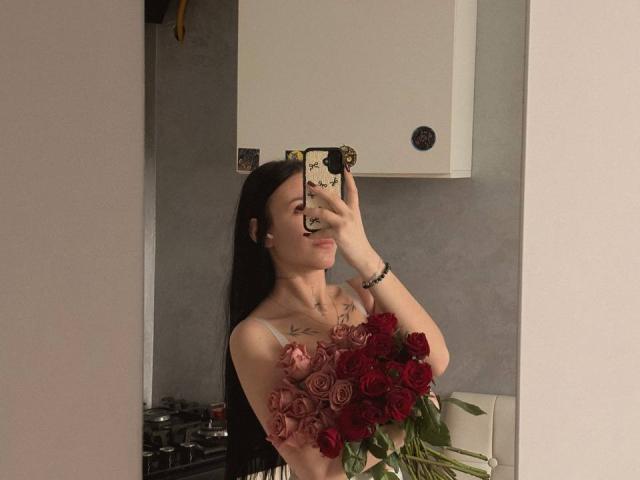 NikkiGoldX - Sexe cam en vivo - 28202357