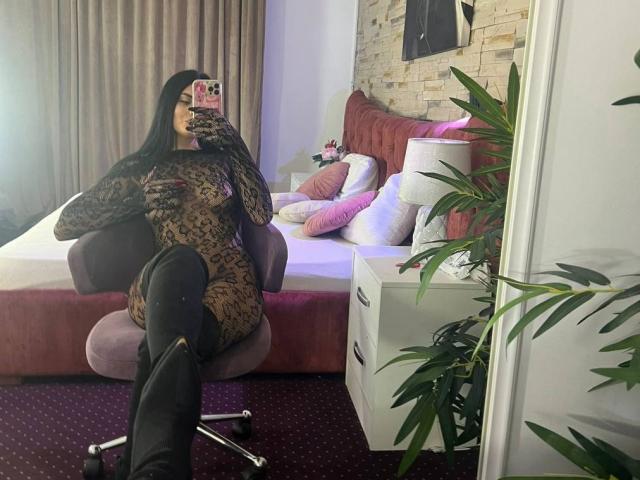 RavennaDarcy - Sexe cam en vivo - 28204070