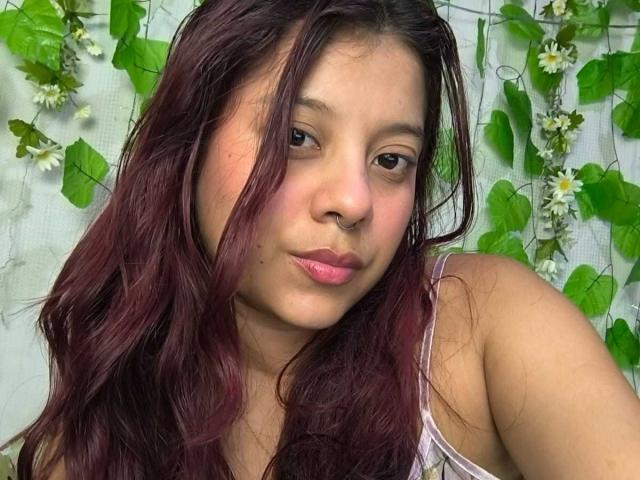 CoralineHale - Live porn &amp; sex cam - 28211303