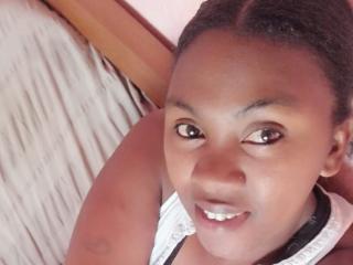 MialyHot - Live sex cam - 28213025