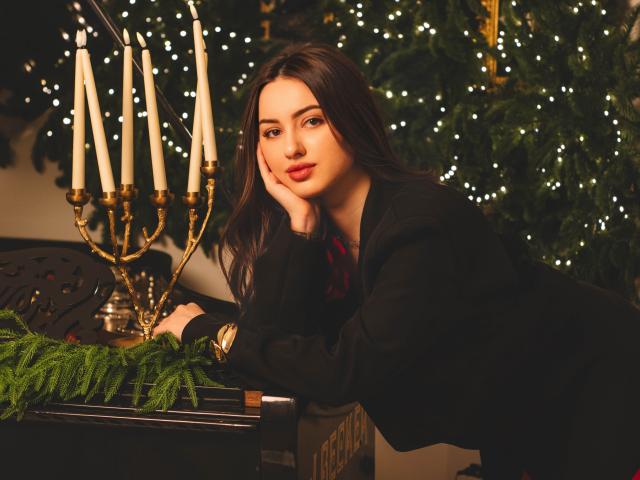 ChristinaBliss - Live sex cam - 28214375