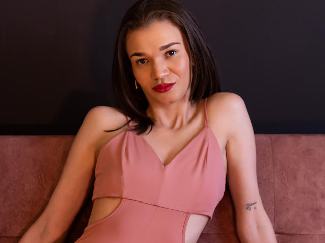 JennaDerose - Live Sex Cam - 28216538