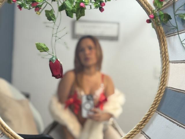 SophiaQueens - Live porn &amp; sex cam - 28218815