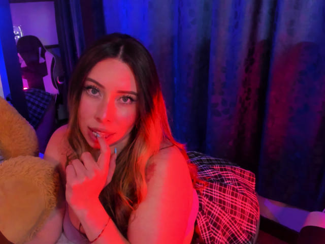 JennyLawry - Live porn &amp; sex cam - 28220816