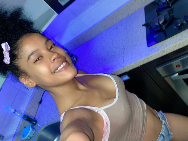 SharonFeretti - Live sex cam - 28224749