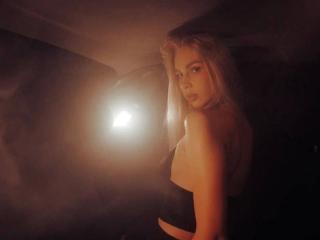 BlondiAngel-hot - Live Sex Cam - 28224926