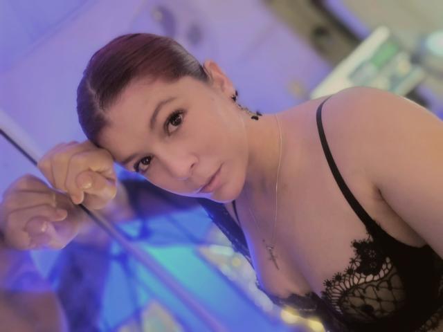 CuteMilanaX - Sexe cam en vivo - 28227788