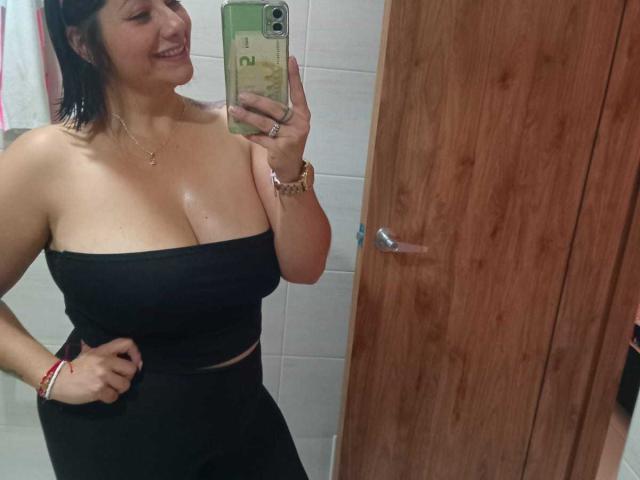 AngeleRoux - Sexe cam en vivo - 28228616