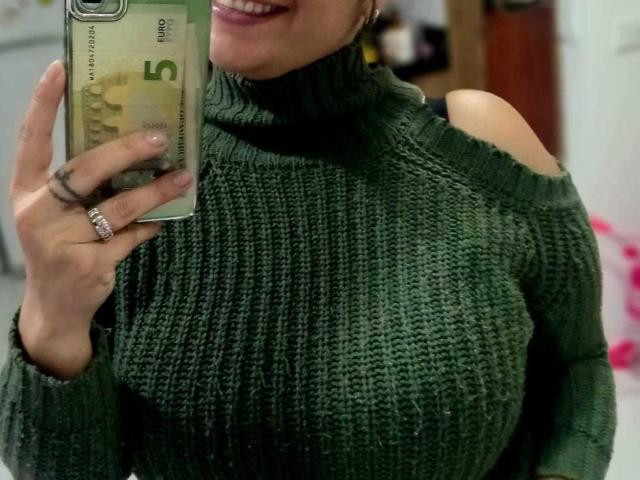 AngeleRoux - Live sexe cam - 28228631