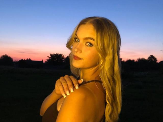 AlinaLemon - Live porn &amp; sex cam - 28228901