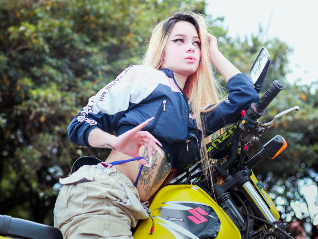 MiaValentine - Live porn &amp; sex cam - 28229696